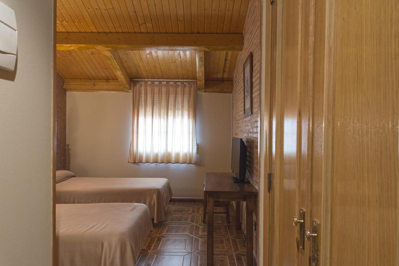Hotel-Restaurante La Sima Castillo de Garcimuñoz Extérieur photo